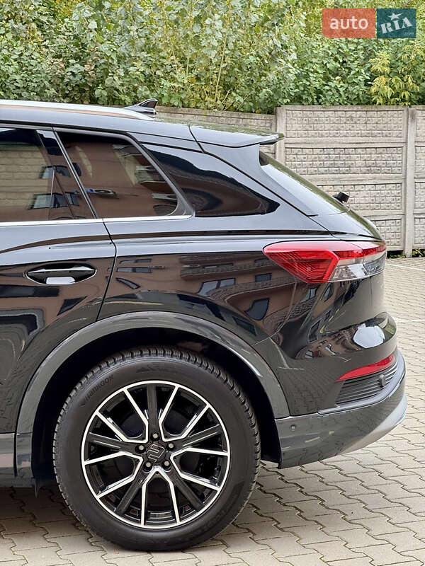 Позашляховик / Кросовер Audi Q4 e-tron 2023 в Ужгороді