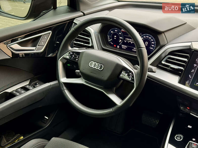 Позашляховик / Кросовер Audi Q4 e-tron 2023 в Ужгороді