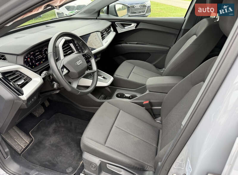 Позашляховик / Кросовер Audi Q4 e-tron 2022 в Стрию