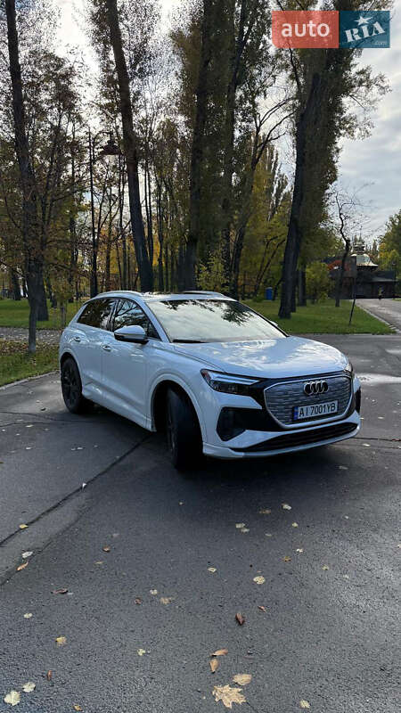 Внедорожник / Кроссовер Audi Q4 e-tron 2023 в Киеве
