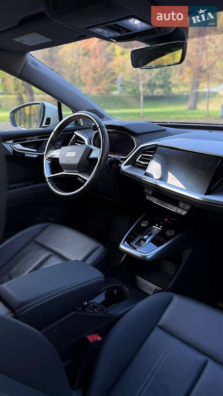 Внедорожник / Кроссовер Audi Q4 e-tron 2023 в Киеве