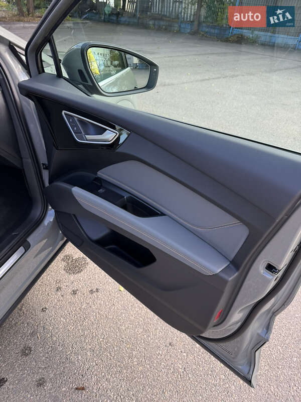 Позашляховик / Кросовер Audi Q4 e-tron 2024 в Дніпрі фото 19 Позашляховик / Кросовер Audi Q4 e-tron 2024 в Дніпрі