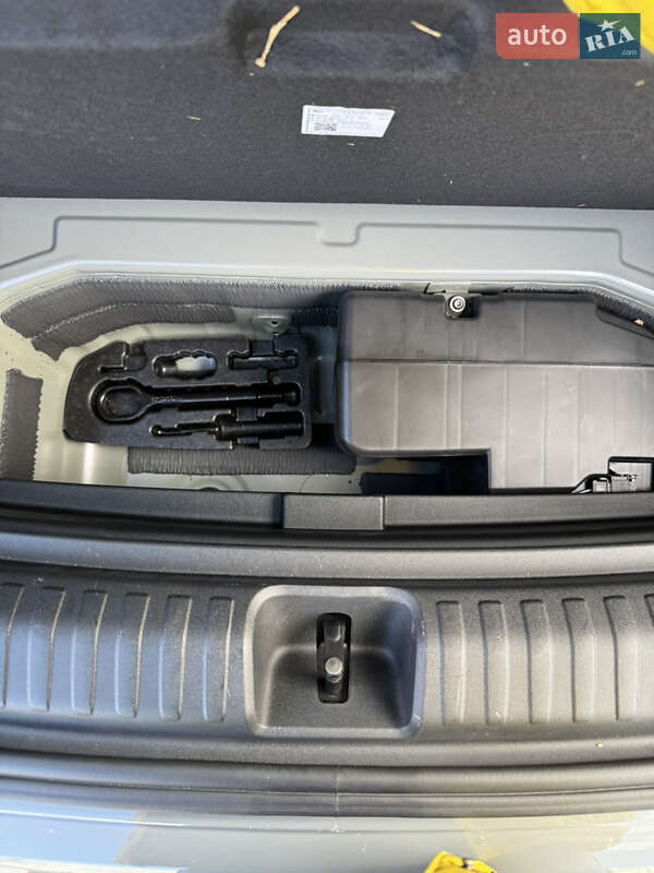 Позашляховик / Кросовер Audi Q4 e-tron 2024 в Дніпрі фото 24 Позашляховик / Кросовер Audi Q4 e-tron 2024 в Дніпрі