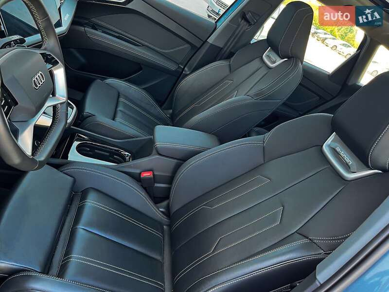 Позашляховик / Кросовер Audi Q4 e-tron 2023 в Києві