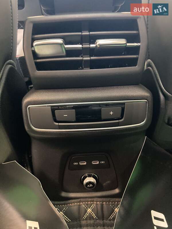 Внедорожник / Кроссовер Audi Q4 e-tron 2023 в Львове