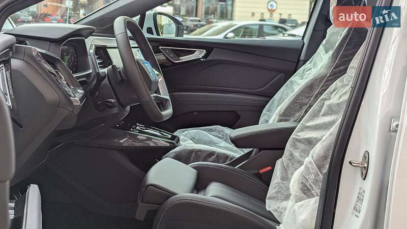 Позашляховик / Кросовер Audi Q4 e-tron 2025 в Києві фото 12 Позашляховик / Кросовер Audi Q4 e-tron 2025 в Києві