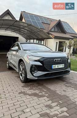 Позашляховик / Кросовер Audi Q4 e-tron 2024 в Дніпрі