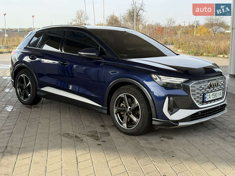 Позашляховик / Кросовер Audi Q4 e-tron 2021 в Золотоноші