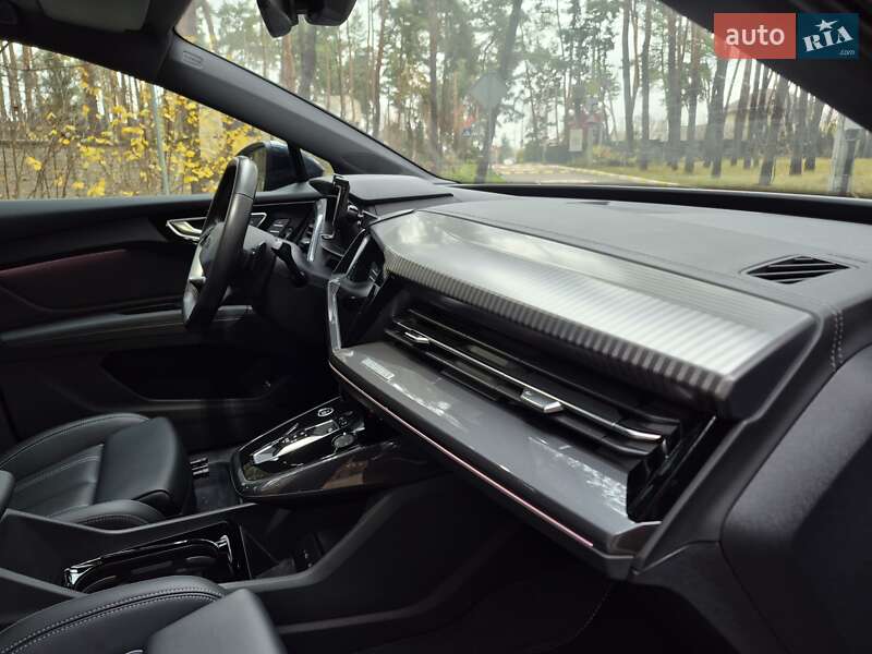 Позашляховик / Кросовер Audi Q4 e-tron 2024 в Шевченкове