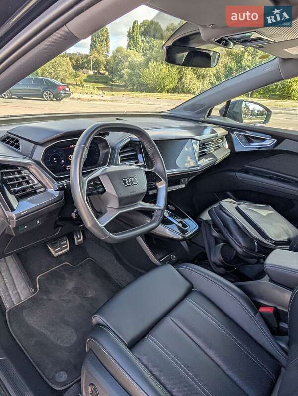 Позашляховик / Кросовер Audi Q4 e-tron 2024 в Києві фото 15 Позашляховик / Кросовер Audi Q4 e-tron 2024 в Києві