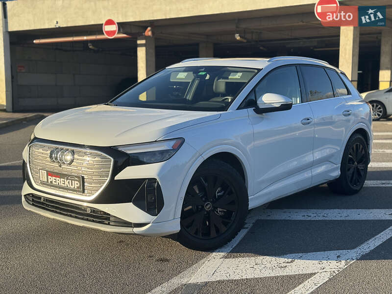 Внедорожник / Кроссовер Audi Q4 e-tron 2023 в Киеве