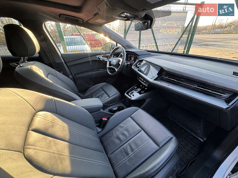 Внедорожник / Кроссовер Audi Q4 e-tron 2023 в Киеве