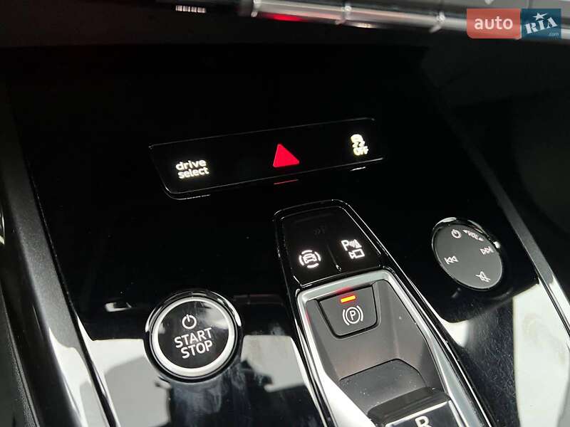 Позашляховик / Кросовер Audi Q4 e-tron 2022 в Львові фото 27 Позашляховик / Кросовер Audi Q4 e-tron 2022 в Львові