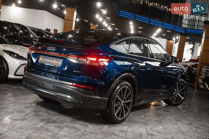 Позашляховик / Кросовер Audi Q4 e-tron 2021 в Одесі