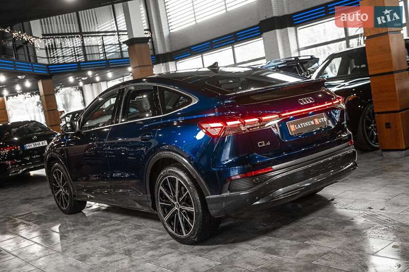 Позашляховик / Кросовер Audi Q4 e-tron 2021 в Одесі