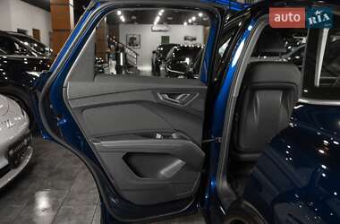 Внедорожник / Кроссовер Audi Q4 e-tron 2021 в Одессе