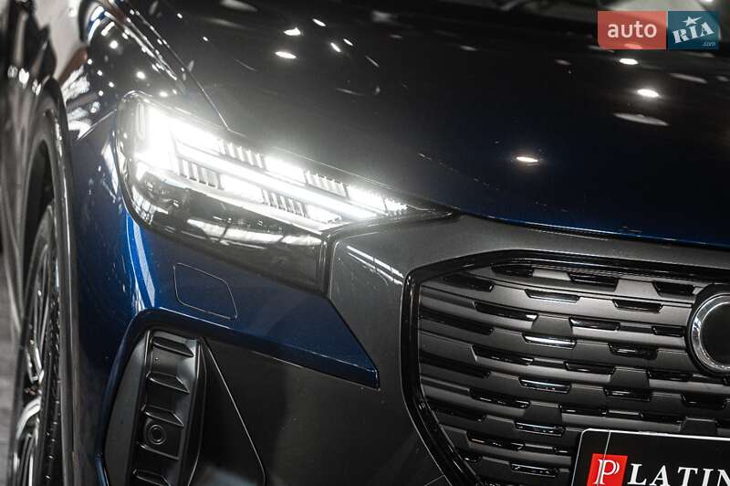 Позашляховик / Кросовер Audi Q4 e-tron 2021 в Одесі