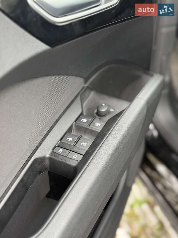 Позашляховик / Кросовер Audi Q4 e-tron 2023 в Луцьку фото 41 Позашляховик / Кросовер Audi Q4 e-tron 2023 в Луцьку