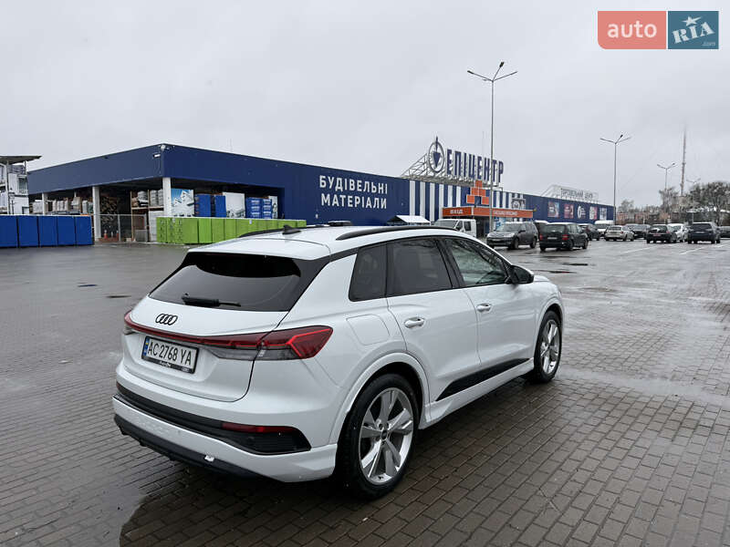Позашляховик / Кросовер Audi Q4 e-tron 2021 в Луцьку