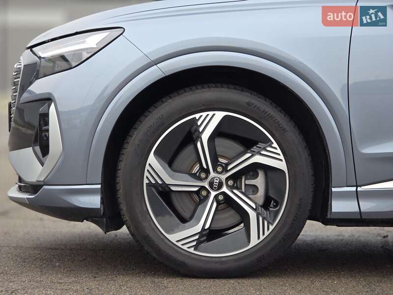 Внедорожник / Кроссовер Audi Q4 e-tron 2023 в Киеве