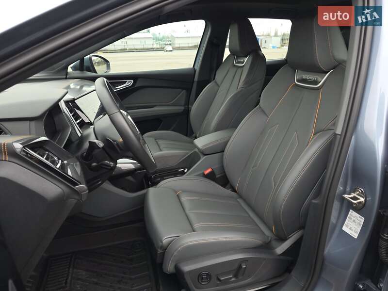 Внедорожник / Кроссовер Audi Q4 e-tron 2023 в Киеве