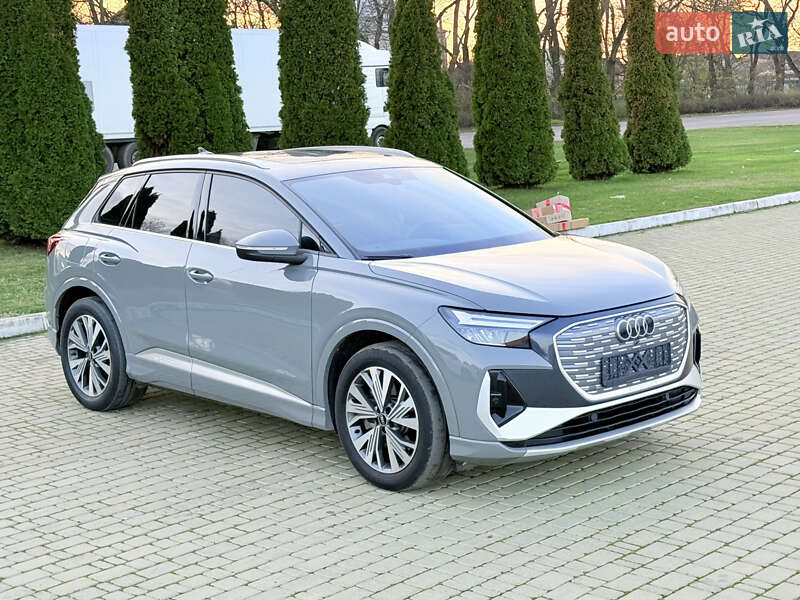 Позашляховик / Кросовер Audi Q4 e-tron 2023 в Одесі