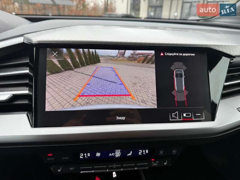 Позашляховик / Кросовер Audi Q4 e-tron 2023 в Хусті
