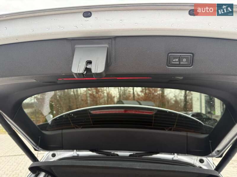 Позашляховик / Кросовер Audi Q4 e-tron 2023 в Хусті