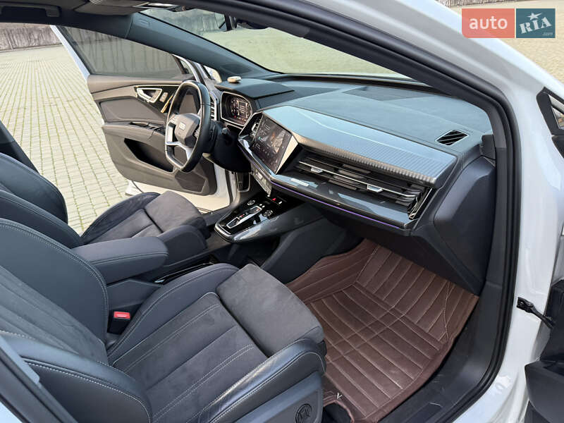 Внедорожник / Кроссовер Audi Q4 e-tron 2023 в Одессе