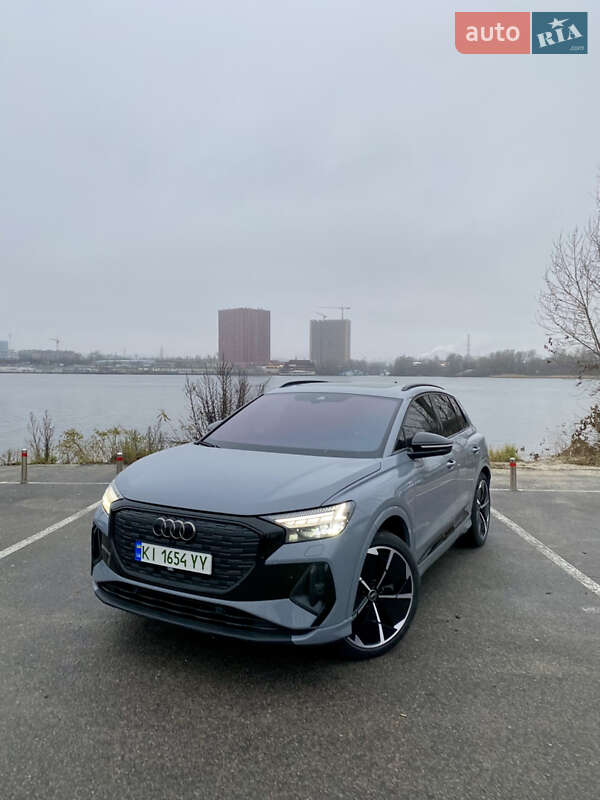 Внедорожник / Кроссовер Audi Q4 e-tron 2023 в Киеве