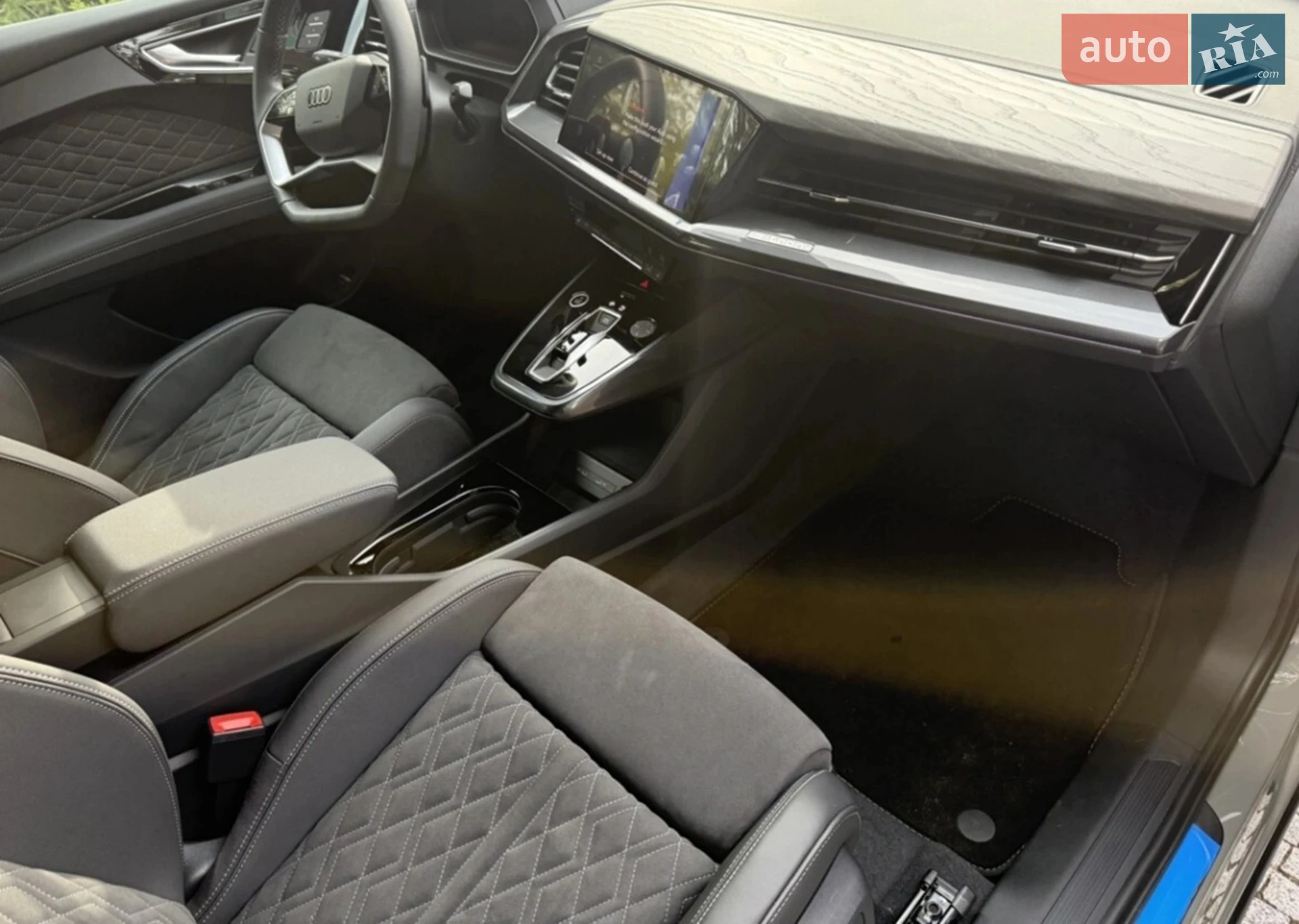 Audi Q4 e-tron 2025 VIN LFVVB9G35S5231219 фото оголошення 10 з 16