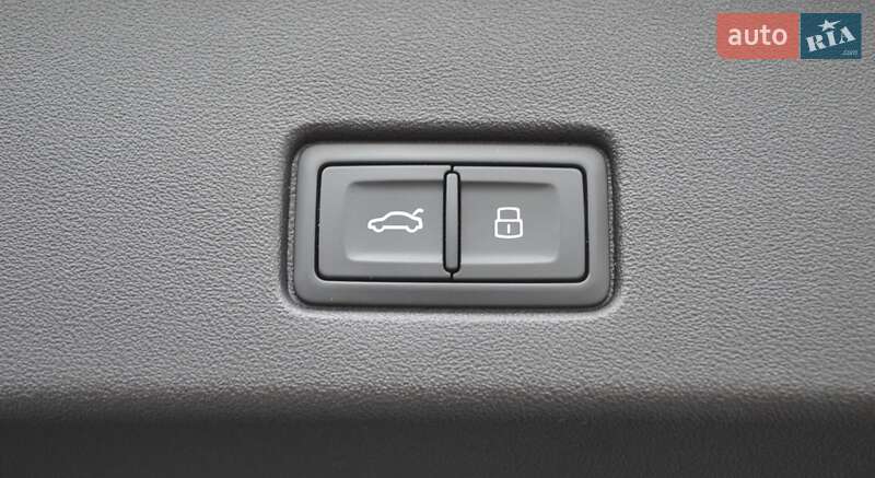 Внедорожник / Кроссовер Audi Q4 e-tron 2022 в Одессе