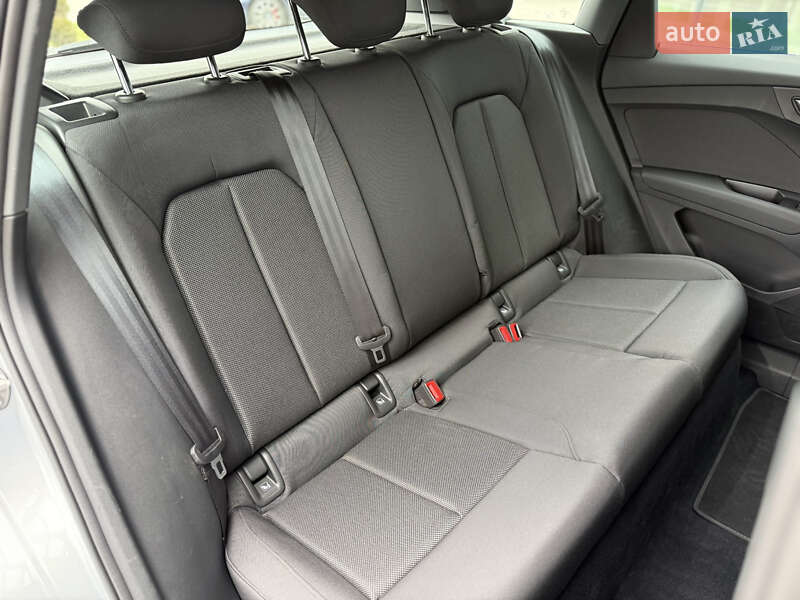 Внедорожник / Кроссовер Audi Q4 e-tron 2023 в Хмельницком фото 30 Внедорожник / Кроссовер Audi Q4 e-tron 2023 в Хмельницком