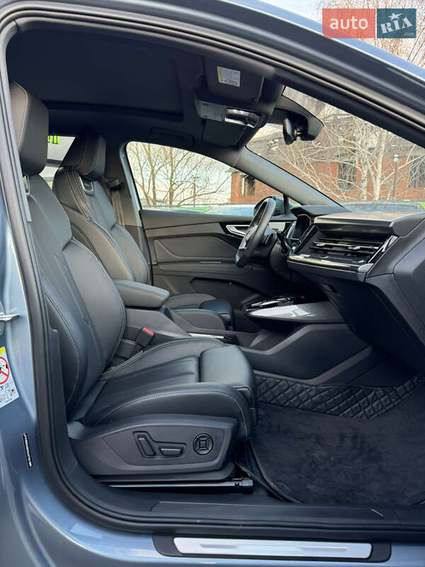 Внедорожник / Кроссовер Audi Q4 e-tron 2023 в Киеве фото 18 Внедорожник / Кроссовер Audi Q4 e-tron 2023 в Киеве