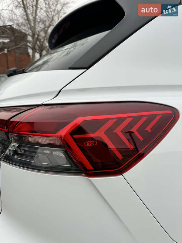 Внедорожник / Кроссовер Audi Q4 e-tron 2023 в Киеве фото 11 Внедорожник / Кроссовер Audi Q4 e-tron 2023 в Киеве
