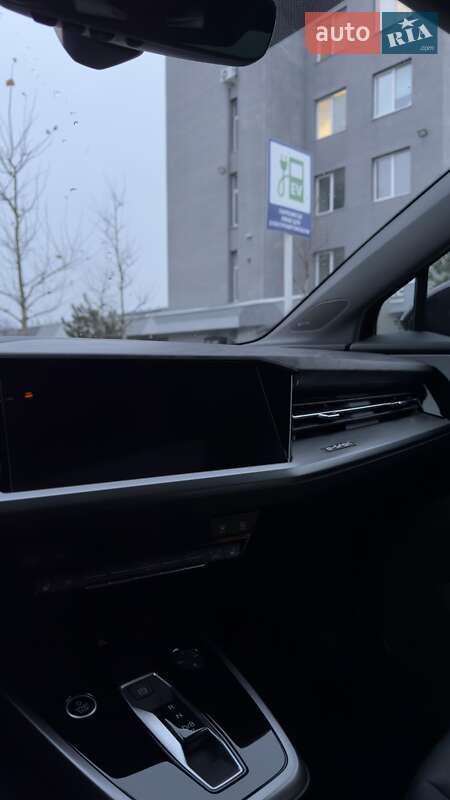 Внедорожник / Кроссовер Audi Q4 e-tron 2024 в Львове