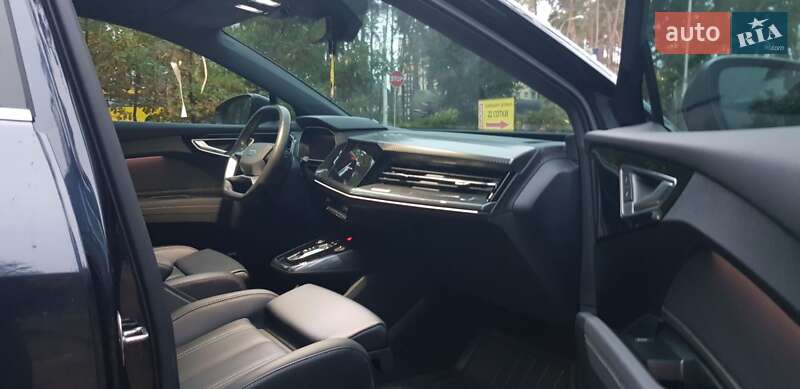 Внедорожник / Кроссовер Audi Q4 e-tron 2024 в Буче