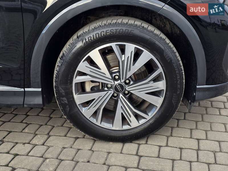 Внедорожник / Кроссовер Audi Q4 e-tron 2023 в Тернополе