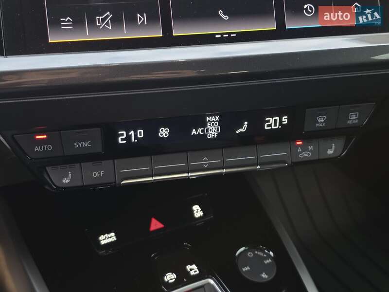 Внедорожник / Кроссовер Audi Q4 e-tron 2023 в Тернополе