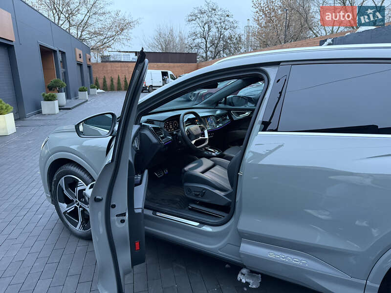 Внедорожник / Кроссовер Audi Q4 e-tron 2024 в Киеве фото 10 Внедорожник / Кроссовер Audi Q4 e-tron 2024 в Киеве
