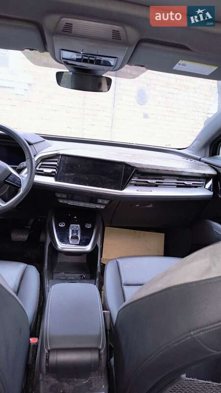 Внедорожник / Кроссовер Audi Q4 e-tron 2022 в Киеве
