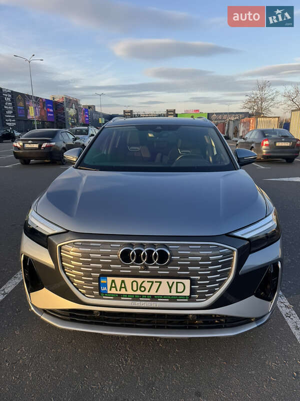 Audi Q4 e-tron 2023 Audi Q4 e-tron 2023