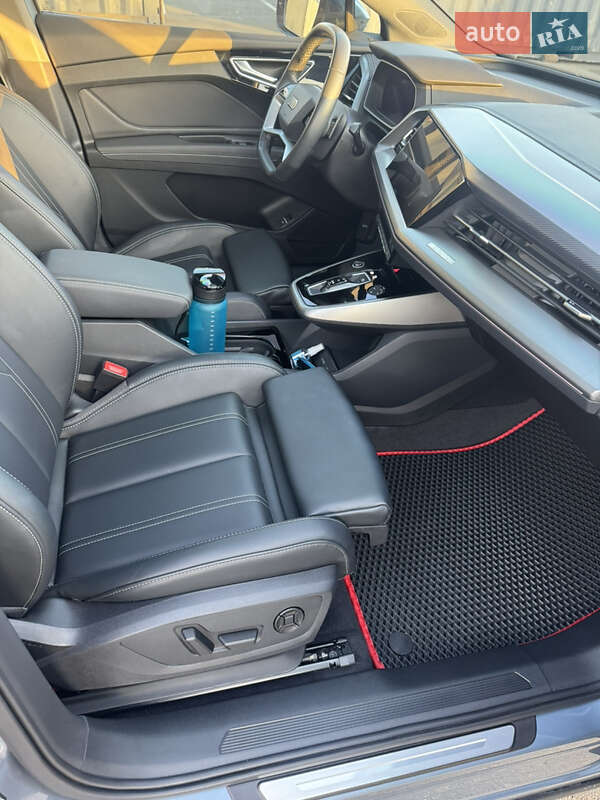 Позашляховик / Кросовер Audi Q4 e-tron 2023 в Києві фото 7 Позашляховик / Кросовер Audi Q4 e-tron 2023 в Києві