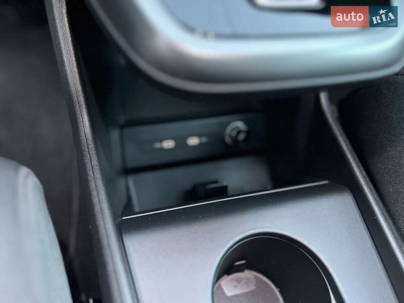 Внедорожник / Кроссовер Audi Q4 e-tron 2021 в Виннице