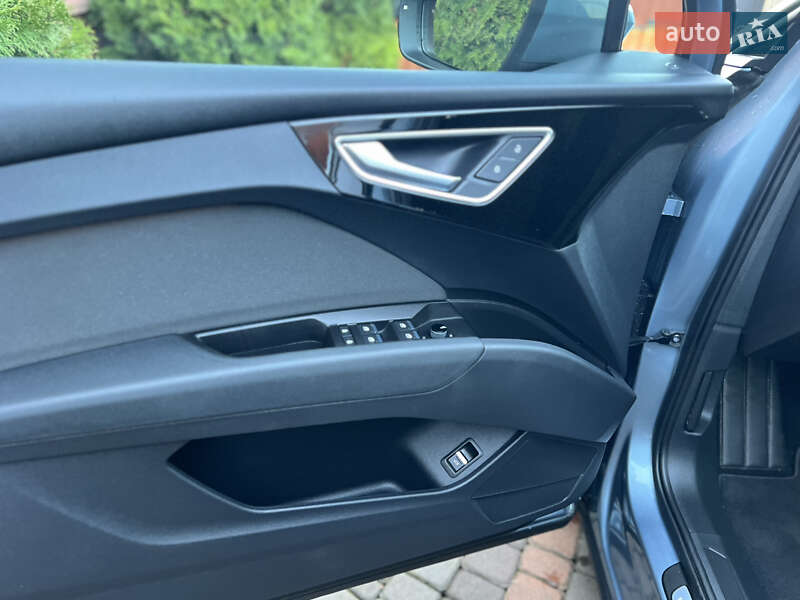 Внедорожник / Кроссовер Audi Q4 e-tron 2021 в Виннице