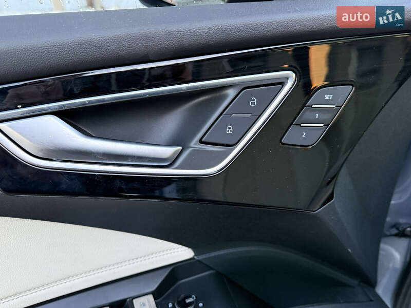 Внедорожник / Кроссовер Audi Q4 e-tron 2022 в Львове