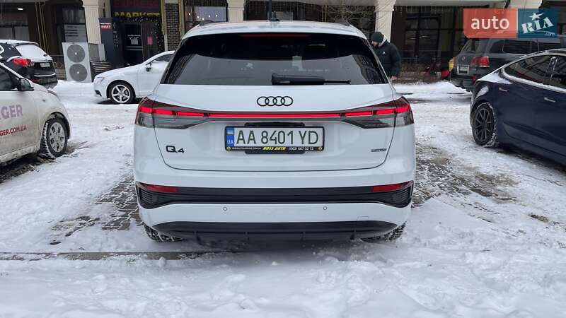 Внедорожник / Кроссовер Audi Q4 e-tron 2022 в Киеве