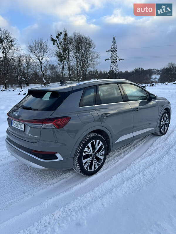 Позашляховик / Кросовер Audi Q4 e-tron 2022 в Львові
