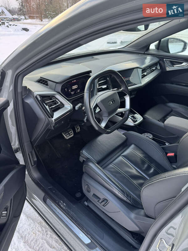 Позашляховик / Кросовер Audi Q4 e-tron 2022 в Львові
