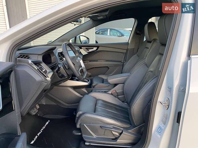 Внедорожник / Кроссовер Audi Q4 e-tron 2022 в Киеве